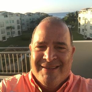 Meet your Posher, Edgardo